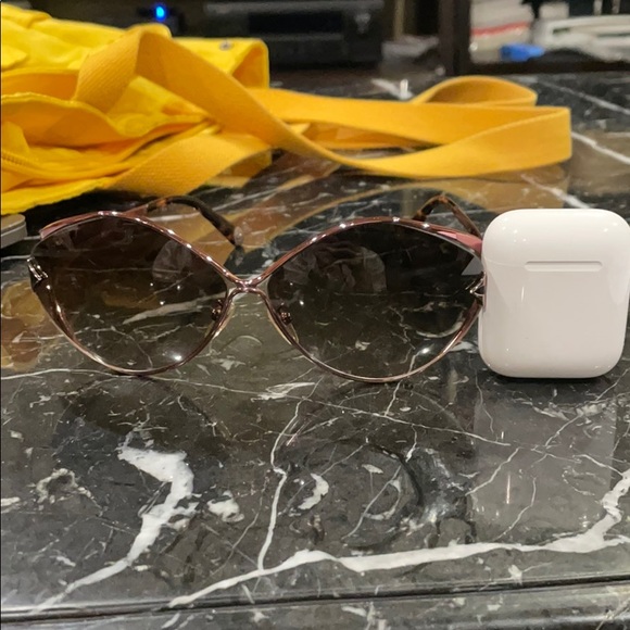 Louis Vuitton Sunglasses Z0539U Rose Gold - Picture 7 of 7